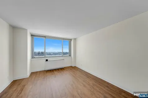 1600 Parker Avenue Fort Lee NJ 07024