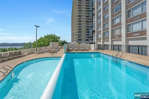 1600 Parker Avenue Fort Lee NJ 07024