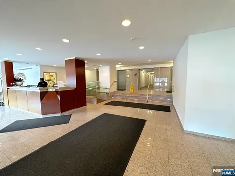 2185 Lemoine Fort Lee NJ 07024