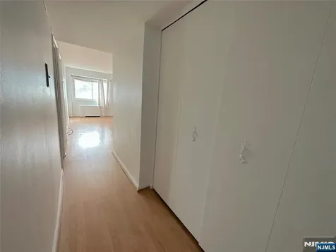 2185 Lemoine Fort Lee NJ 07024