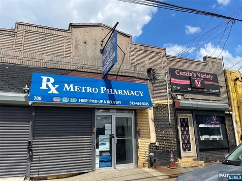 709 Frelinghuysen Avenue Newark NJ 07114