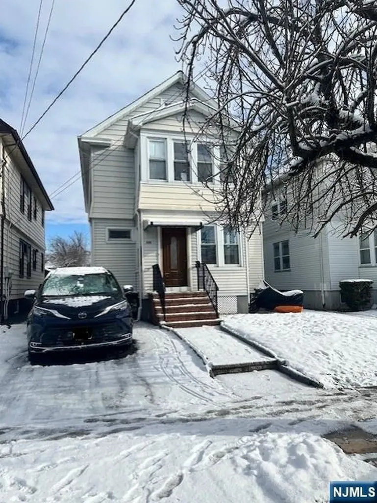755 Myrtle Street Elizabeth NJ 07202