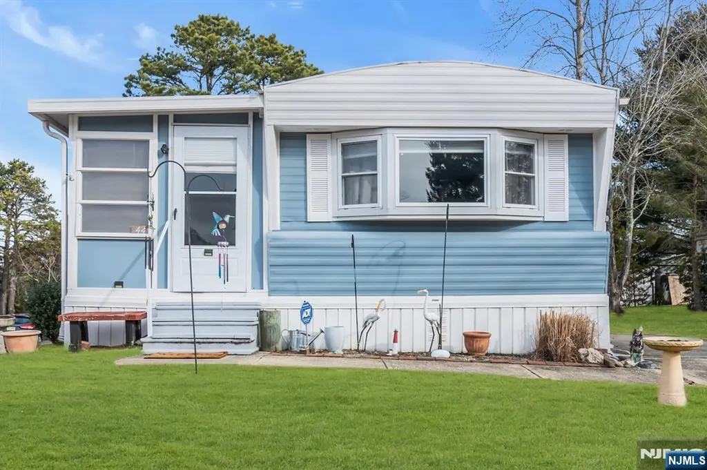 44 Nancy Lane Barnegat NJ 08005