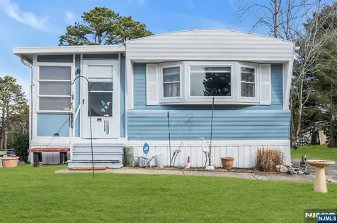44 Nancy Lane Barnegat NJ 08005