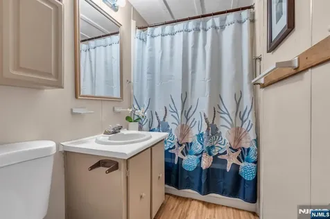 44 Nancy Lane Barnegat NJ 08005
