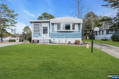 44 Nancy Lane Barnegat NJ 08005