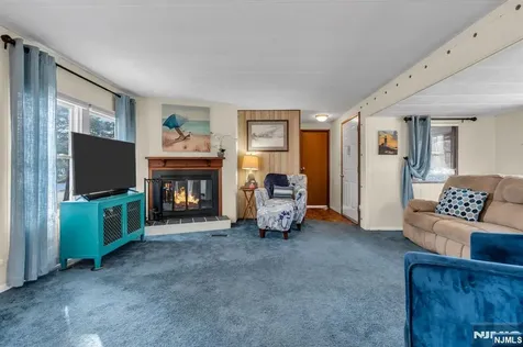 44 Nancy Lane Barnegat NJ 08005