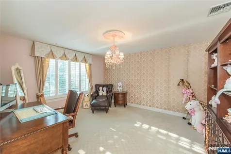 6 Merrimack Court Paramus NJ 07652