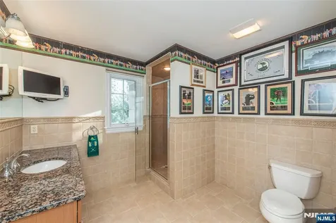 6 Merrimack Court Paramus NJ 07652
