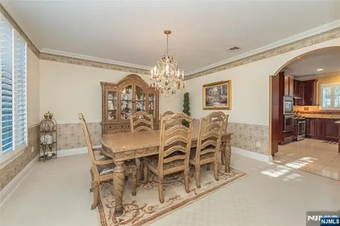 6 Merrimack Court Paramus NJ 07652
