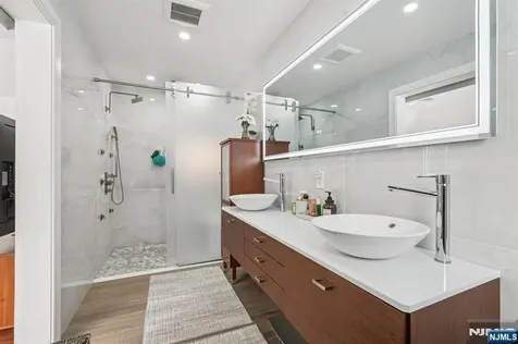 320 Long Bow Drive Franklin Lakes NJ 07417