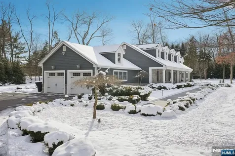 320 Long Bow Drive Franklin Lakes NJ 07417