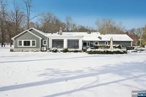320 Long Bow Drive Franklin Lakes NJ 07417