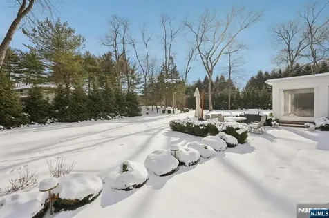 320 Long Bow Drive Franklin Lakes NJ 07417