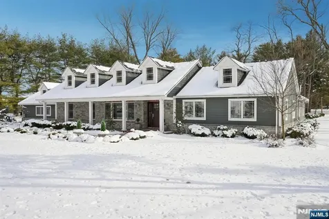320 Long Bow Drive Franklin Lakes NJ 07417