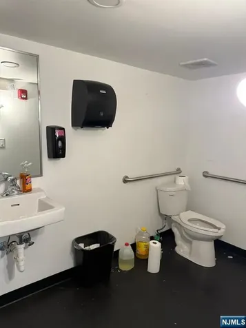 449 Market Street Saddle Brook NJ 07663