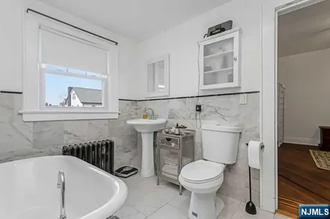 408-410 Clifton Avenue Newark NJ 07104