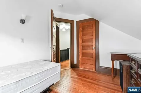 408-410 Clifton Avenue Newark NJ 07104