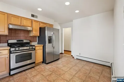 407 Jane Street Fort Lee NJ 07024