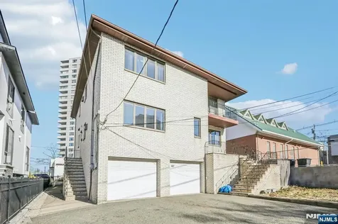 407 Jane Street Fort Lee NJ 07024
