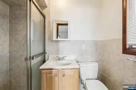 407 Jane Street Fort Lee NJ 07024