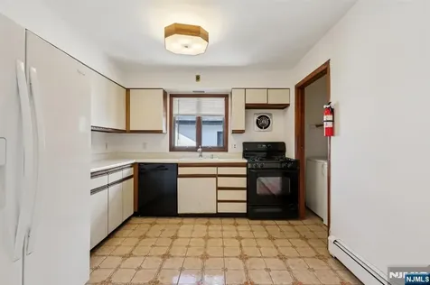 407 Jane Street Fort Lee NJ 07024