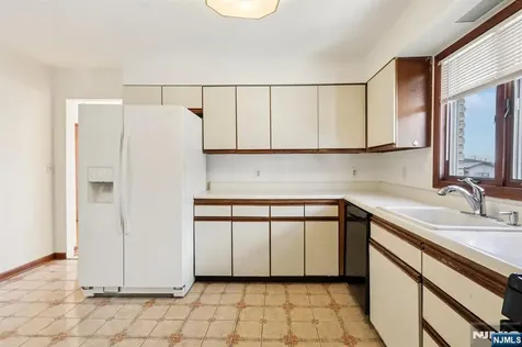 407 Jane Street Fort Lee NJ 07024