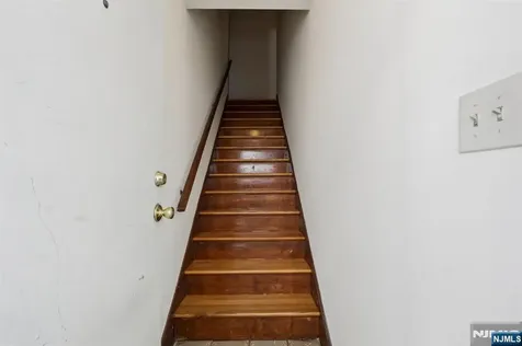 407 Jane Street Fort Lee NJ 07024