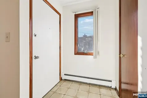 407 Jane Street Fort Lee NJ 07024