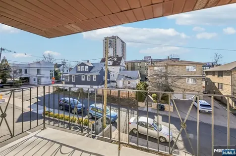 407 Jane Street Fort Lee NJ 07024