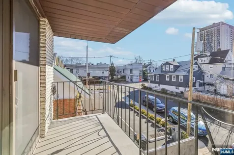 407 Jane Street Fort Lee NJ 07024