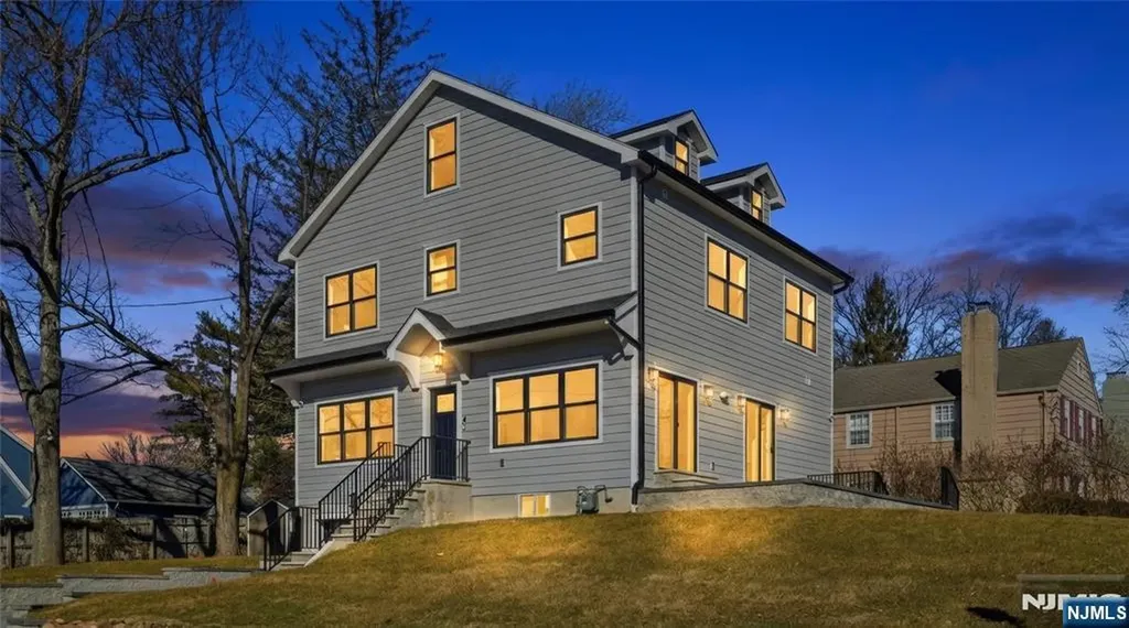 4 Hilltop Way Essex Fells NJ 07021