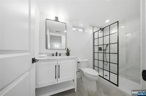4 Hilltop Way Essex Fells NJ 07021