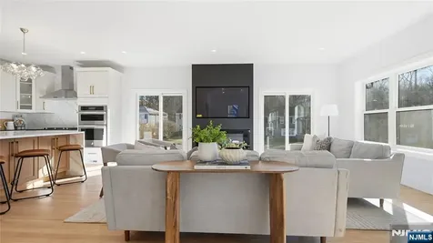 4 Hilltop Way Essex Fells NJ 07021