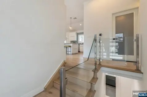 37 New Street Cresskill NJ 07626