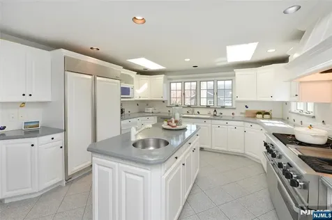 130 Glenwood Road Ridgewood NJ 07450