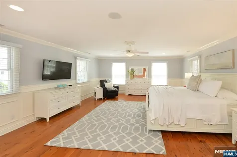 130 Glenwood Road Ridgewood NJ 07450