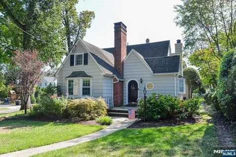 130 Glenwood Road Ridgewood NJ 07450