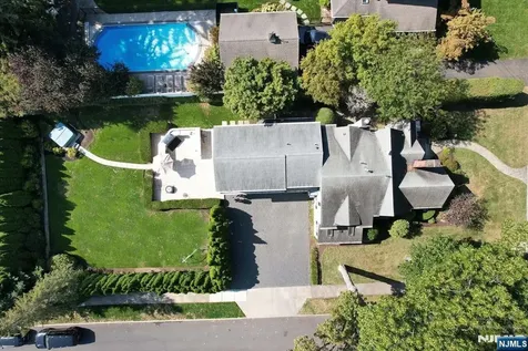 130 Glenwood Road Ridgewood NJ 07450