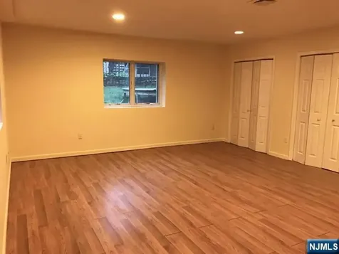 441 Hillcrest Place Palisades Park NJ 07650