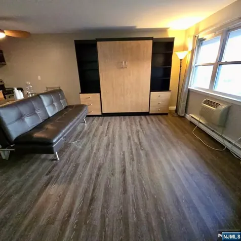 199 Bergen Turnpike Ridgefield Park NJ 07660
