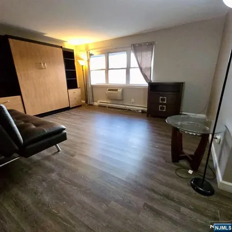 199 Bergen Turnpike Ridgefield Park NJ 07660