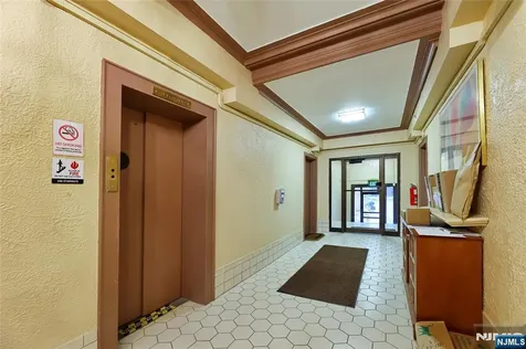 100 Palisade Avenue Englewood NJ 07631