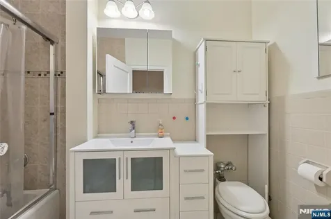 100 Palisade Avenue Englewood NJ 07631