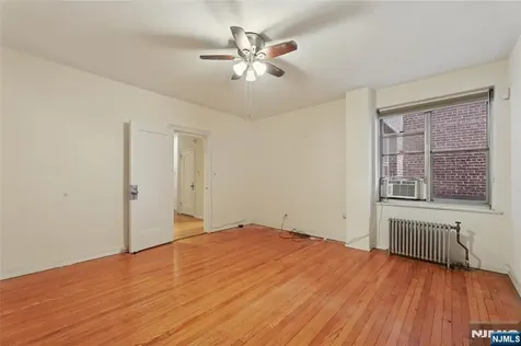 100 Palisade Avenue Englewood NJ 07631