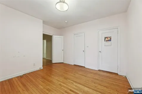 100 Palisade Avenue Englewood NJ 07631