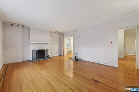 100 Palisade Avenue Englewood NJ 07631