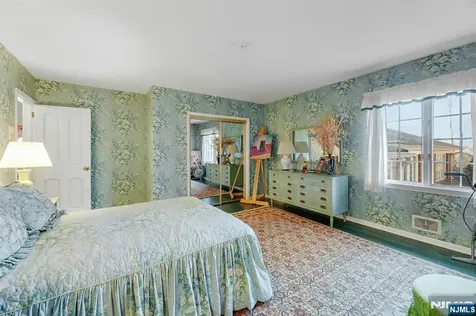 32 Litchfield Way Alpine NJ 07620