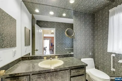 32 Litchfield Way Alpine NJ 07620