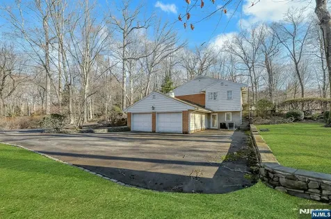 32 Litchfield Way Alpine NJ 07620